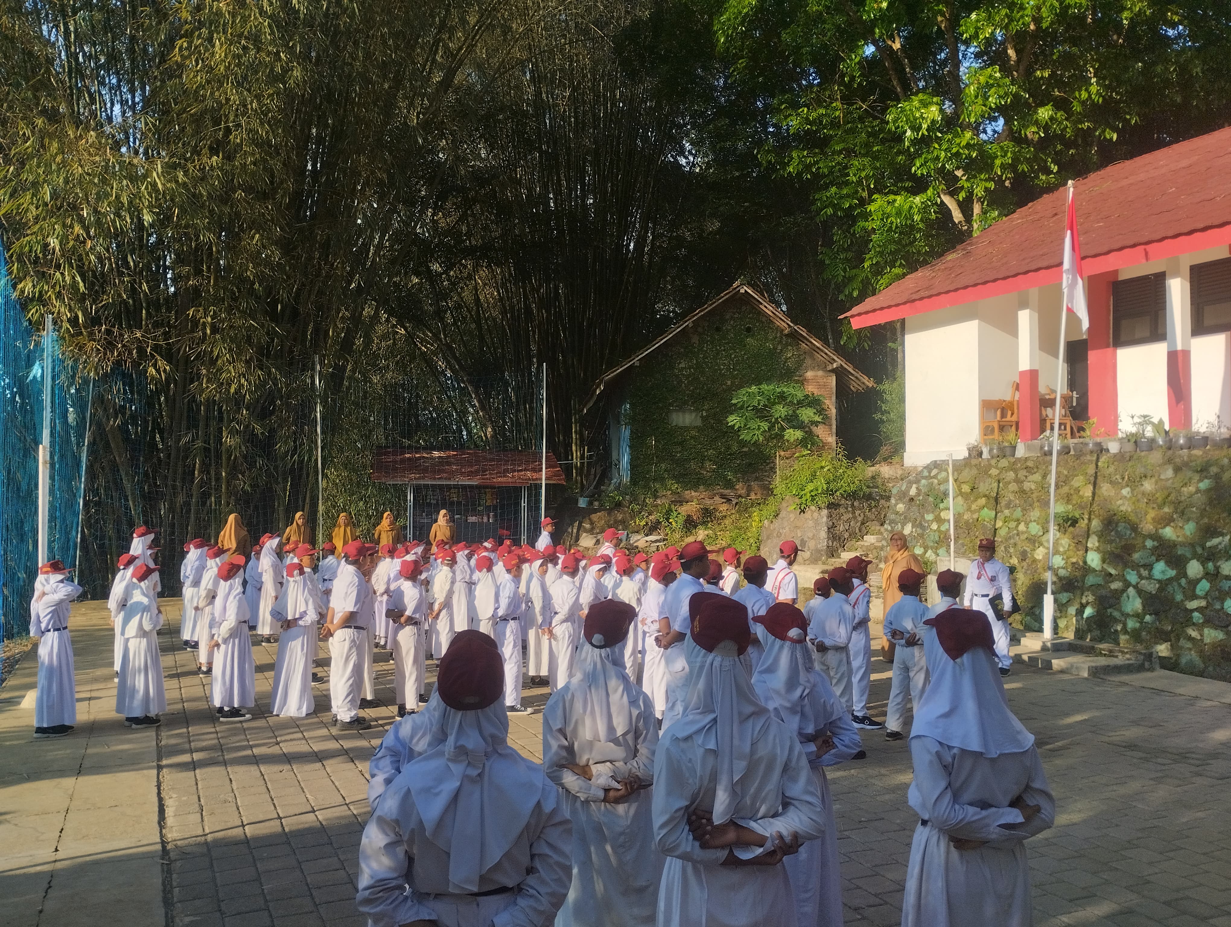 Kegiatan Upacara Bendera